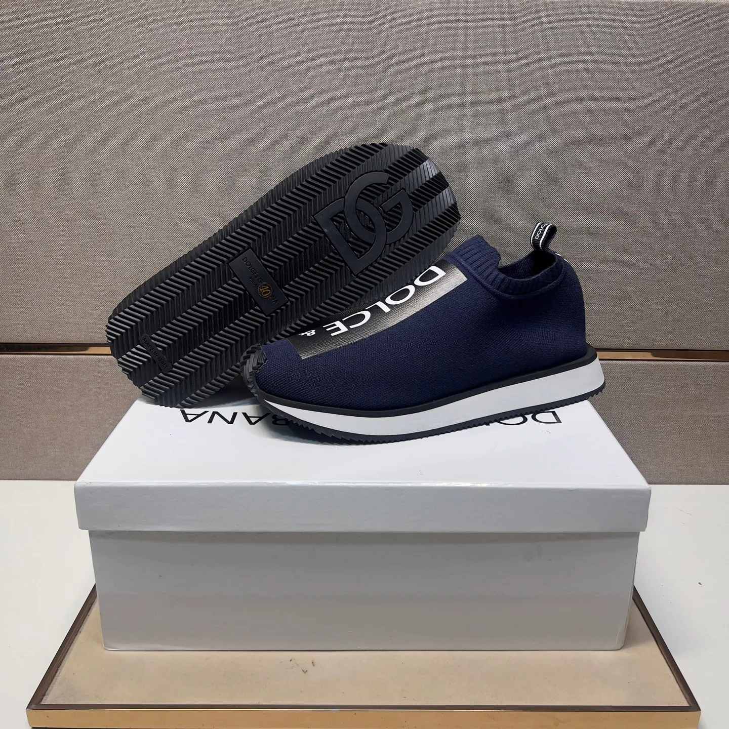 ⬛️Men's men's shoes💰p420【DG～】couple casual shoes 2025z cabinet sales simultaneously 🔶Size: 35-44#️⃣ 🔷7 colors🔜The upper is made of multi-material splicing➕Mesh lining, comfortable and breathable, sole: original comfortable, wear-resistant and non-slip outsole, ⚠️Real shot📱Photographed🎬The real thing is better📢📢📢